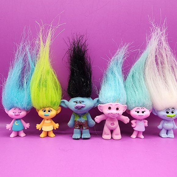 Dreamworks Other - 6 DreamWorks Trolls Movie 2" Figures